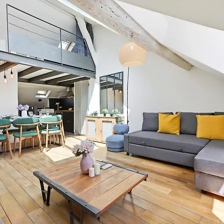 Apartman Bright 2br Flat With Mezzanine In *