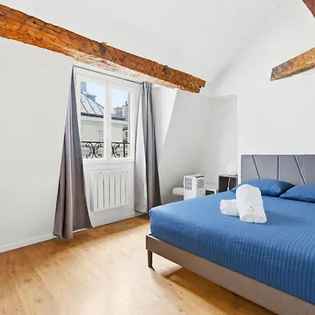 Bright 2br Flat With Mezzanine In Apartman Párizs