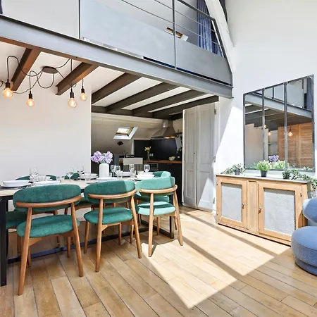 Bright 2br Flat With Mezzanine In *