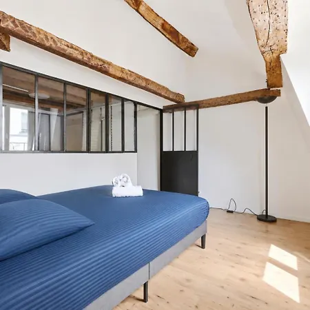 Bright 2br Flat With Mezzanine In Apartman