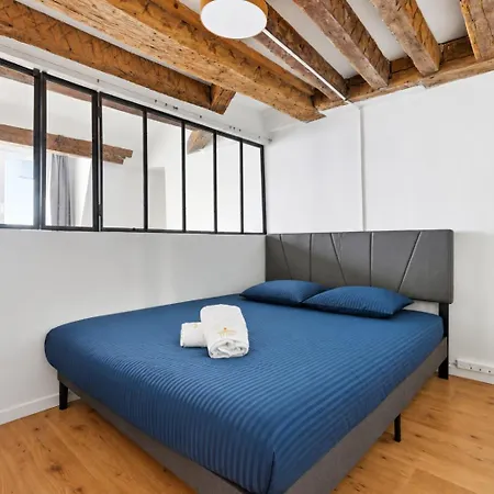 Bright 2br Flat With Mezzanine In